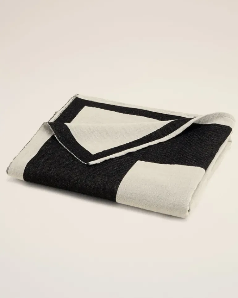 Ami Paris Beige Cotton Bicolor Beach Towel WHITE CREAM/BLACK Hot