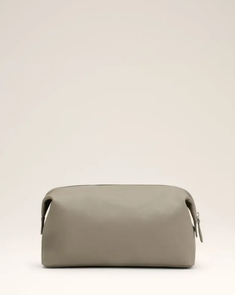 Ami Paris Grey Leather Paris Paris Toiletry Pouch ASH/VIBRATED SILVER Best