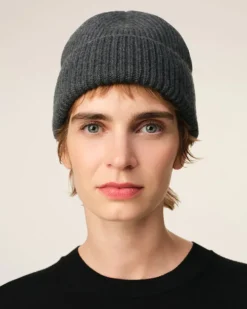 Ami Paris Grey Wool Ami de Coeur Beanie HEATHER GREY/RED Flash Sale
